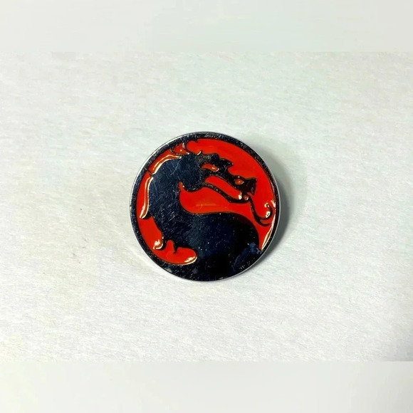 Mortal Kombat - Logo pin - 🐉🥷 - Picture 1 of 5